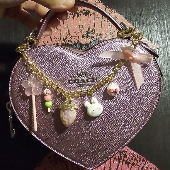 Pink Coach Heart Purse heart ππ - Picture 13 of 14